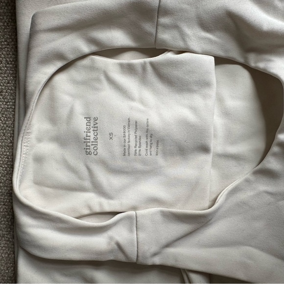 Girlfriend Collective - Dylan Bra - Picture 3 of 3